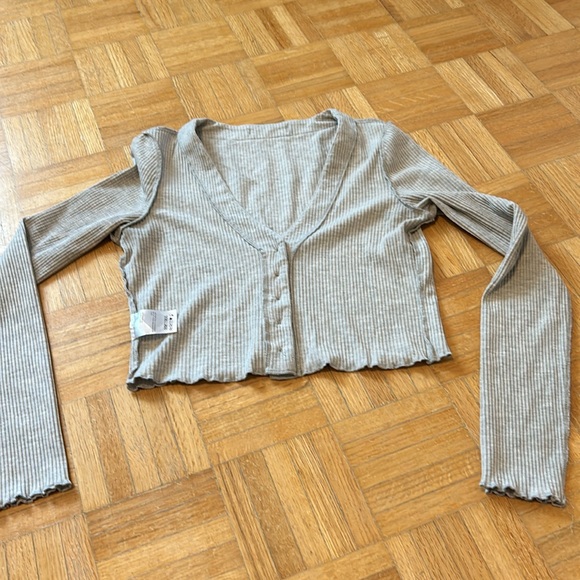 Reformation Light Gray Ribbed Crop Top - Picture 7 of 11